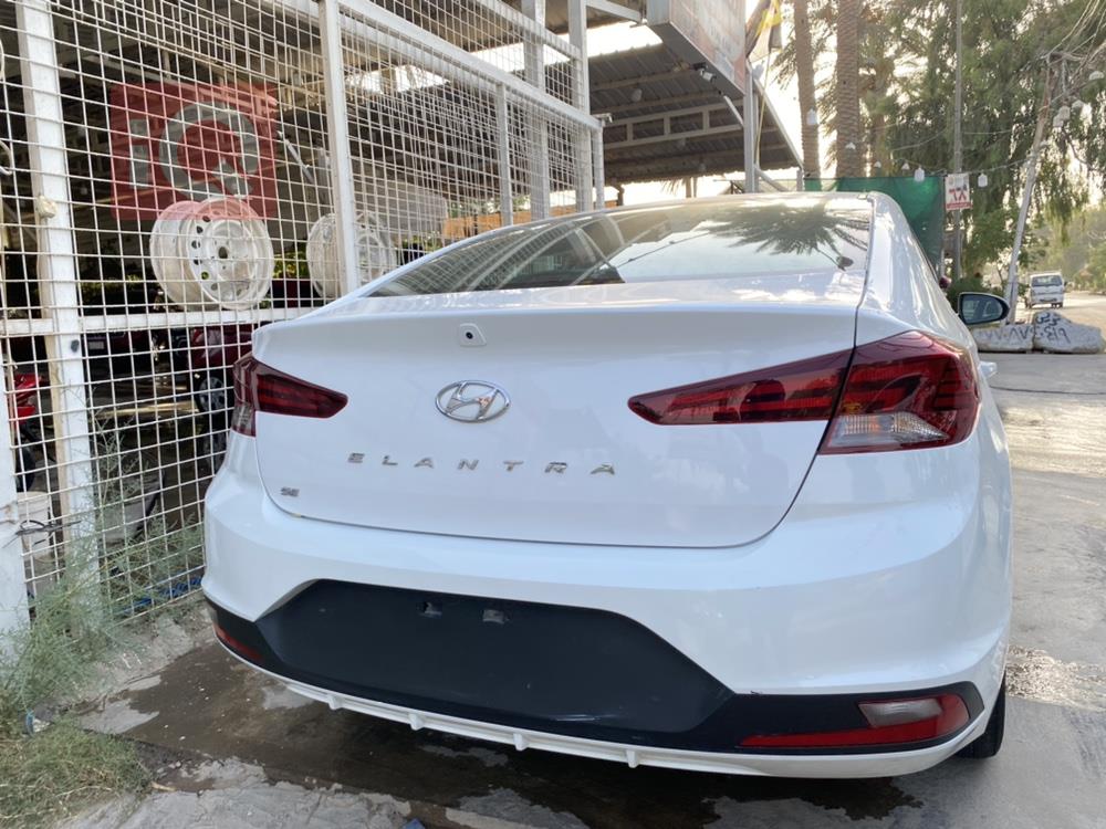 هیوندای ئەلەنترا